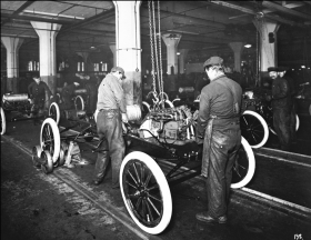 100. výročí pásové výroby