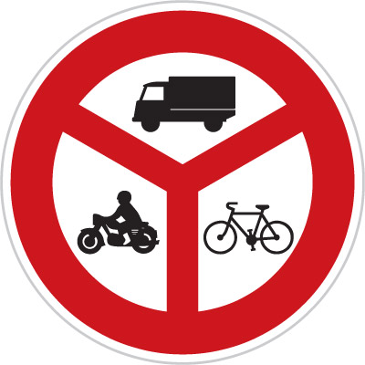 B12 - Zákaz vjezdu vyznačených vozidel