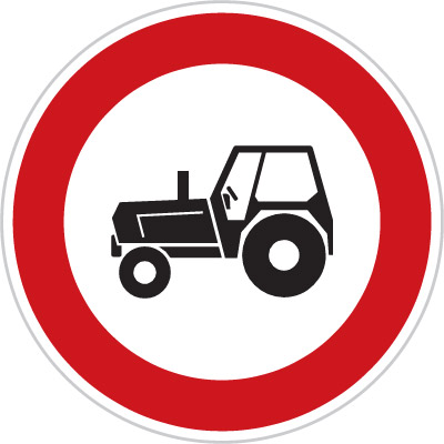 B6 - Zákaz vjezdu traktorů